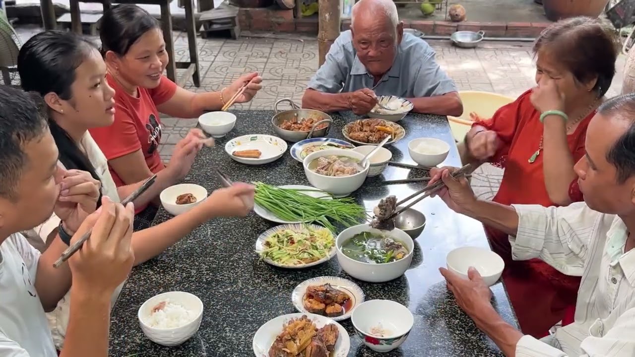 Linh hồn của mâm cỗ đoàn viên