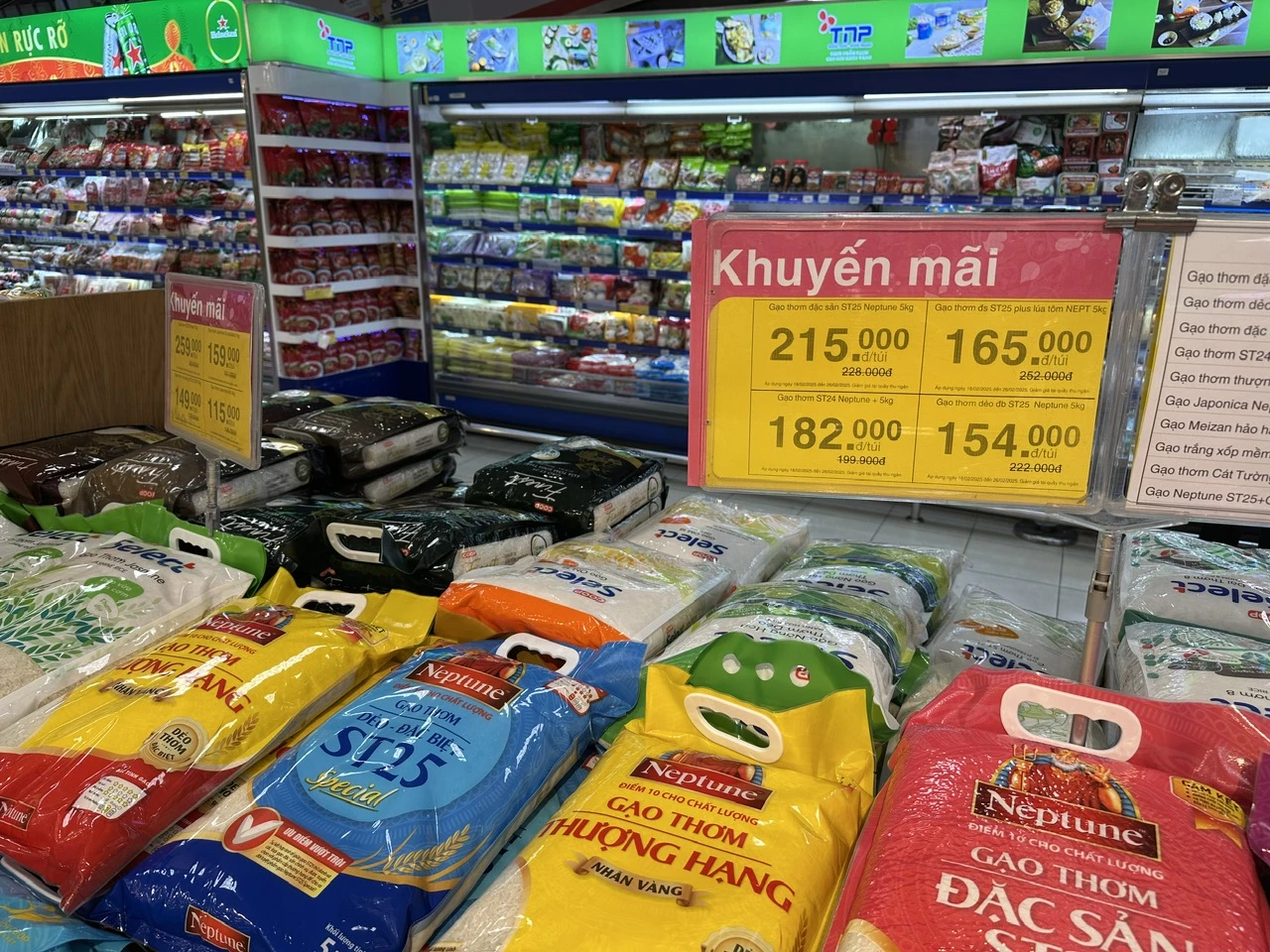 Giá bán cũng là một yếu tố bạn cần cân nhắc khi mua.