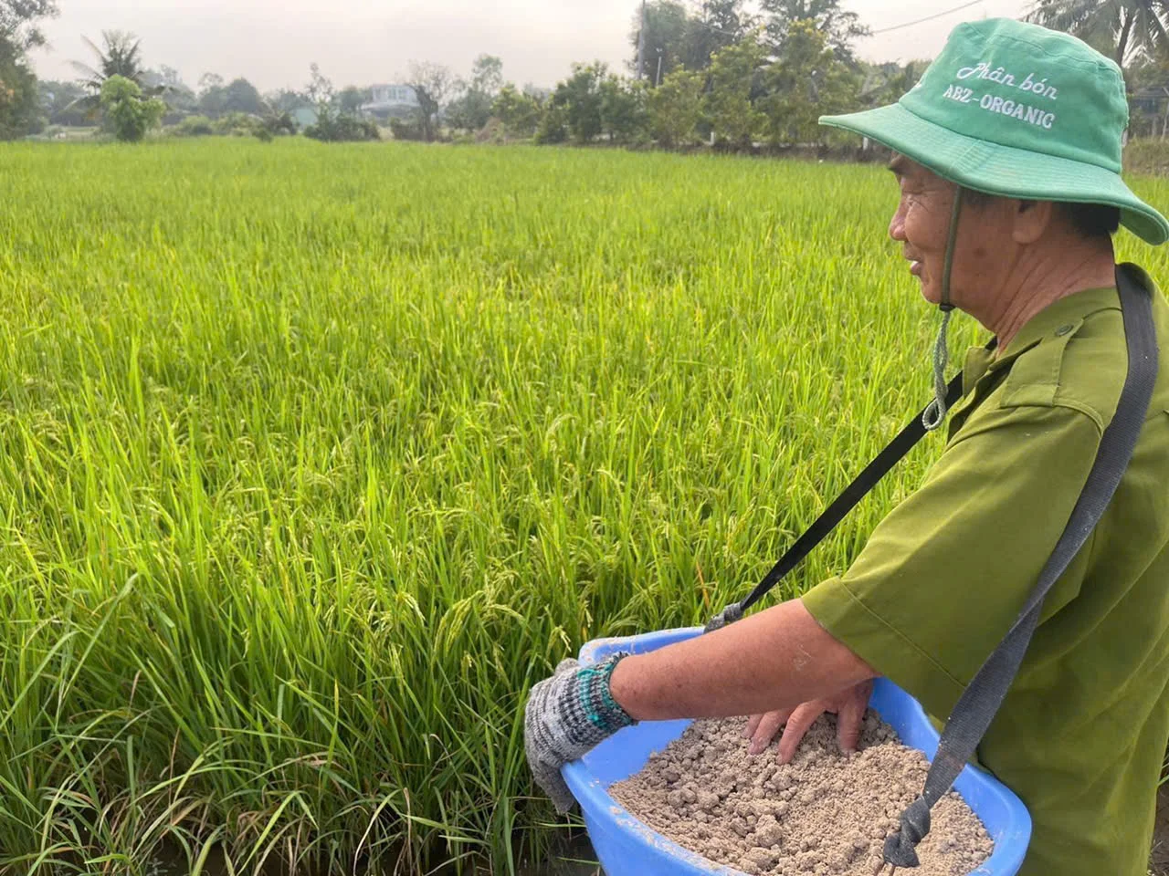 Thứ tư, cần xây dựng hệ thống thông tin thị trường minh bạch để nông dân có thể chủ động hơn trước biến động giá.